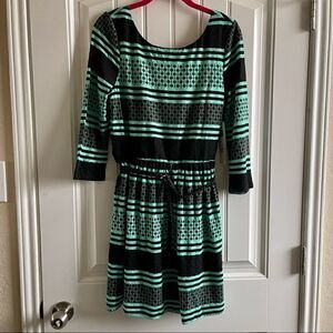 Love Reign Black/Mint Print 3/4 Sleeve Skater Midi Dress; SZ L; BNWT